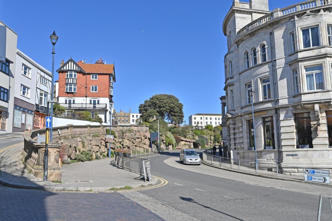 Spacious Designer 2Br Executive Apt, Near Beach & Marina, Central Location Ramsgate Extérieur photo