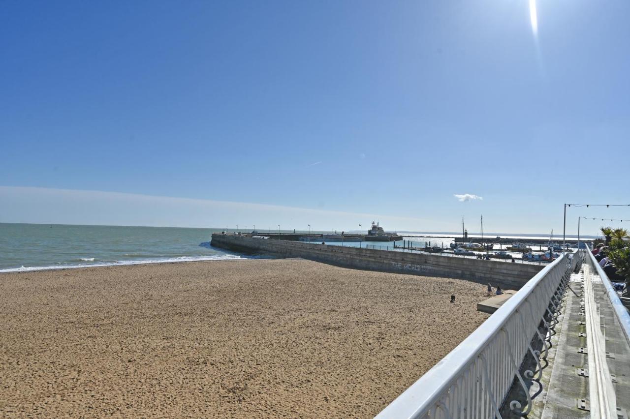 Spacious Designer 2Br Executive Apt, Near Beach & Marina, Central Location Ramsgate Extérieur photo