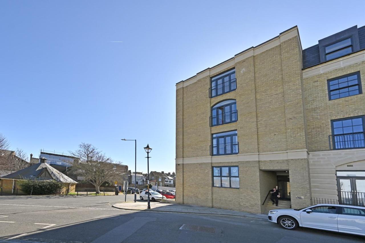 Spacious Designer 2Br Executive Apt, Near Beach & Marina, Central Location Ramsgate Extérieur photo